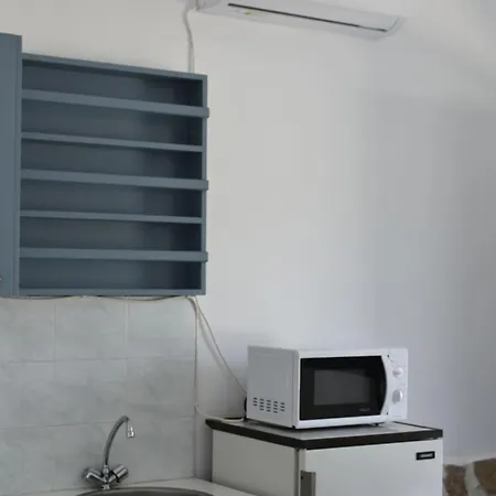 Patmos Cute Seafront Escape For 3 *
