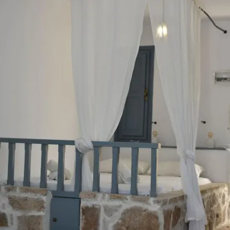 Patmos Cute Seafront Escape For 3 *